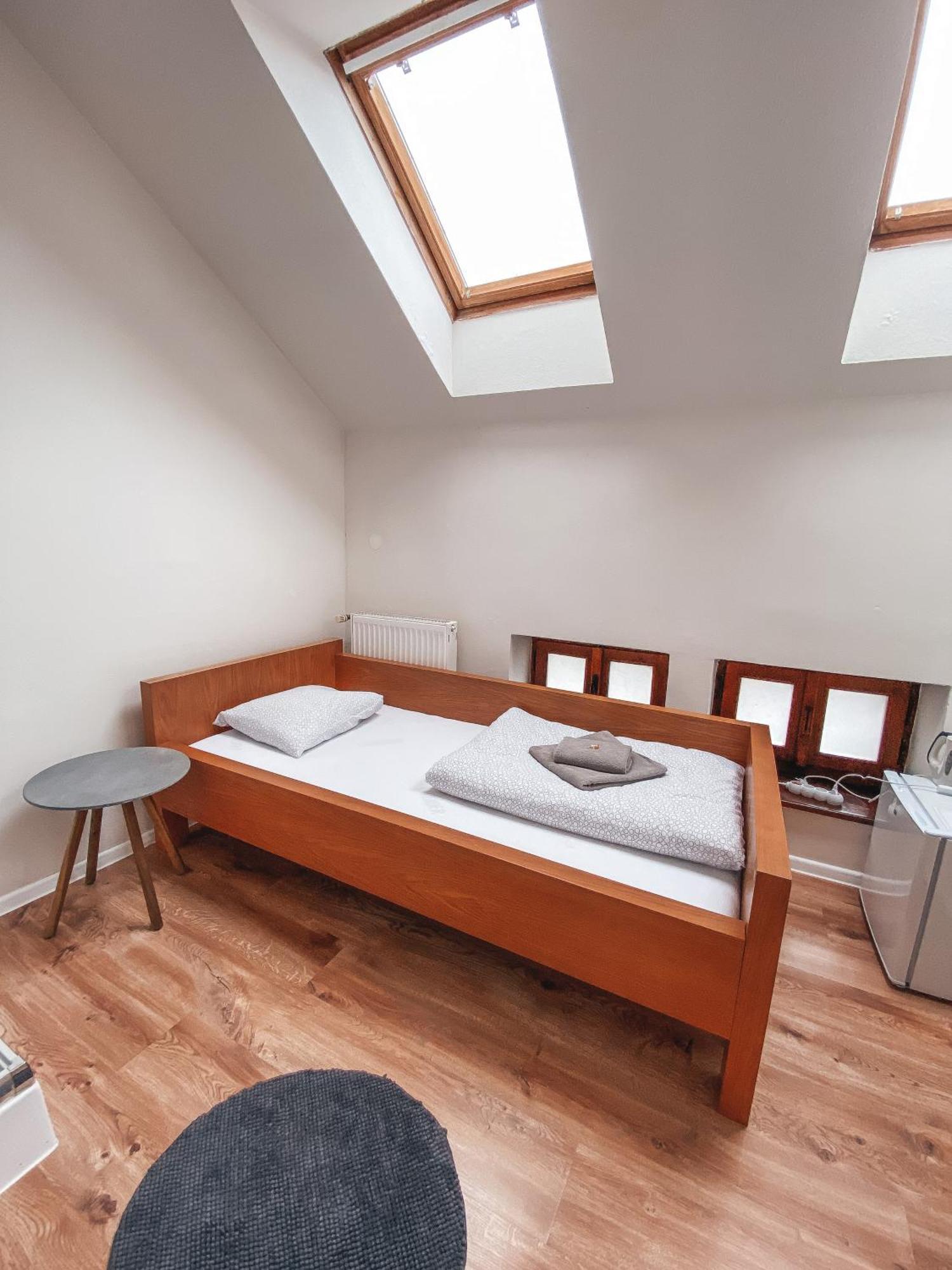 ברטיסלאבה Blue Lotus Apartments מראה חיצוני תמונה